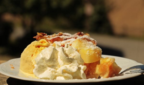 apple pie, cream, ice