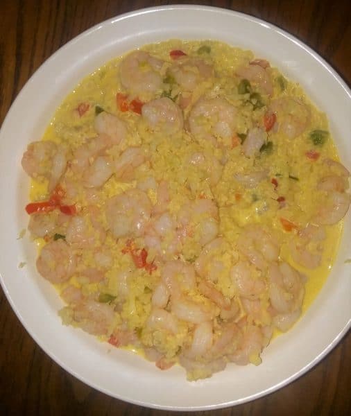 creamy garlic cauliflower rice with shrimp