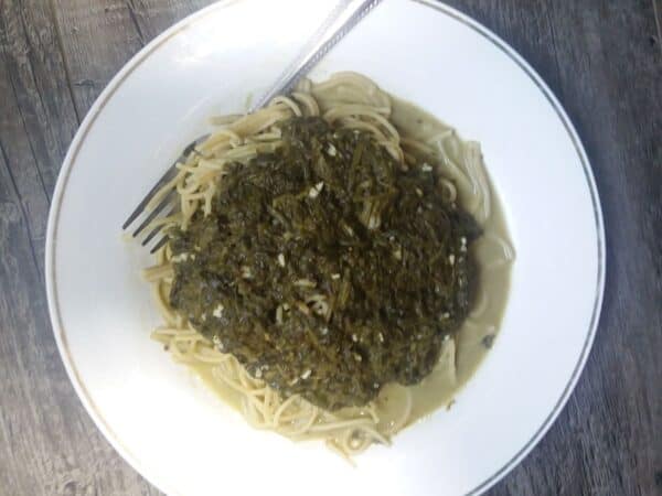 Spaghetti with spinach
