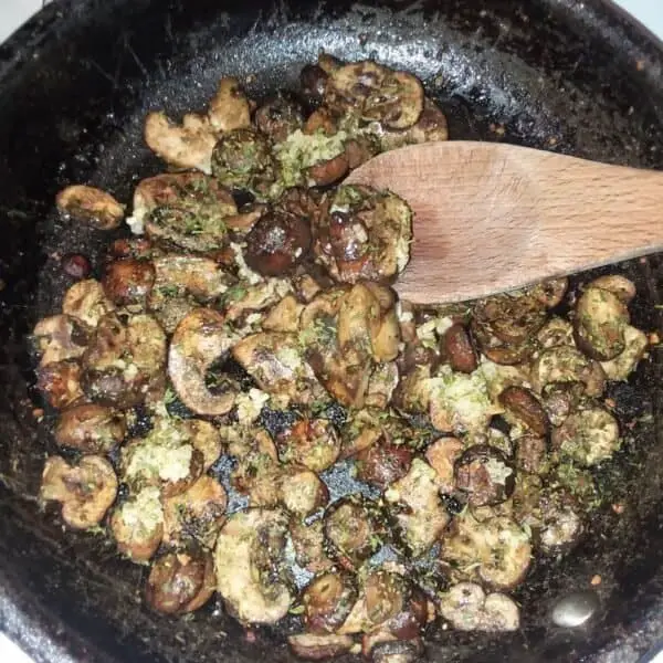 sauteed mushrooms with garlic