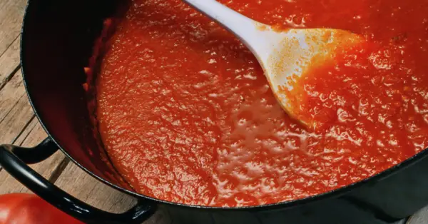 homemade tomato sauce