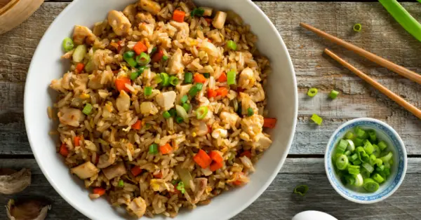 egg fried rice with green onions
