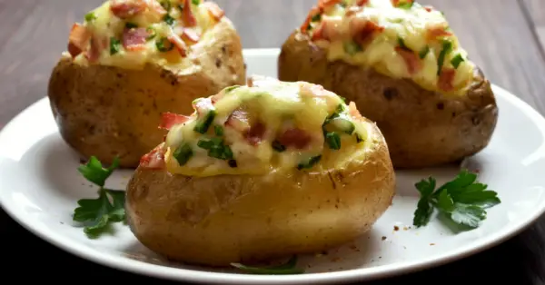 stuffed potatoes with chicken and bacon