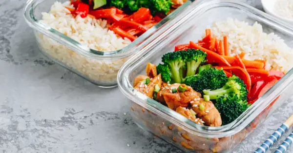 teriyaki chicken meal prep with veggies