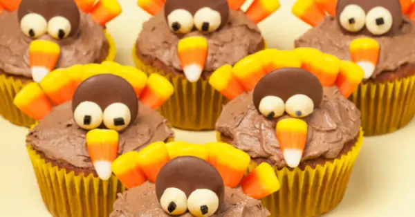chocolate cupcakes decorated to look like turkeys