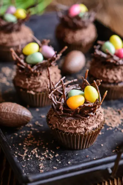 easter nest cupcakes