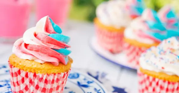 cupcakes with swirl icing